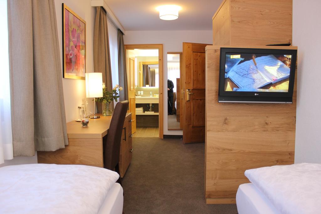 Waldpark Hotel Garni Samnaun Extérieur photo